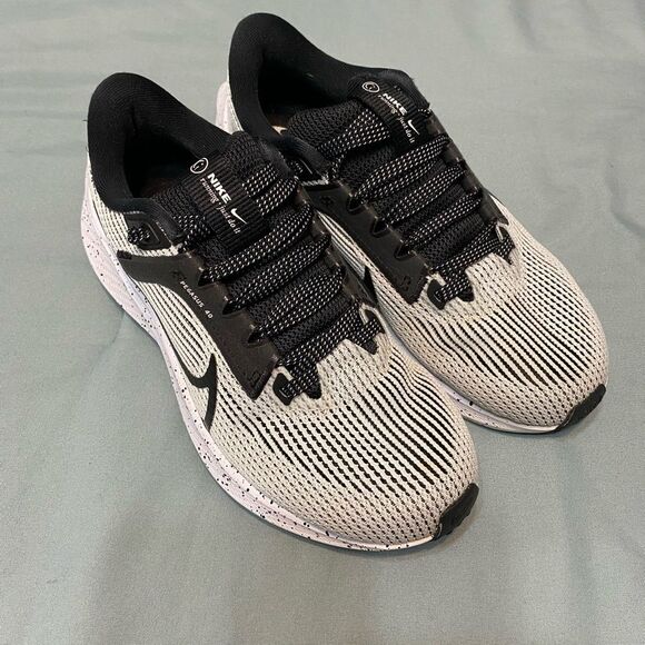 Nike Air Zoom Pegasus 40 Women Size 5 - Picture 1 of 9